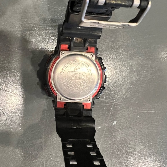 G-Shock - Picture 2 of 3